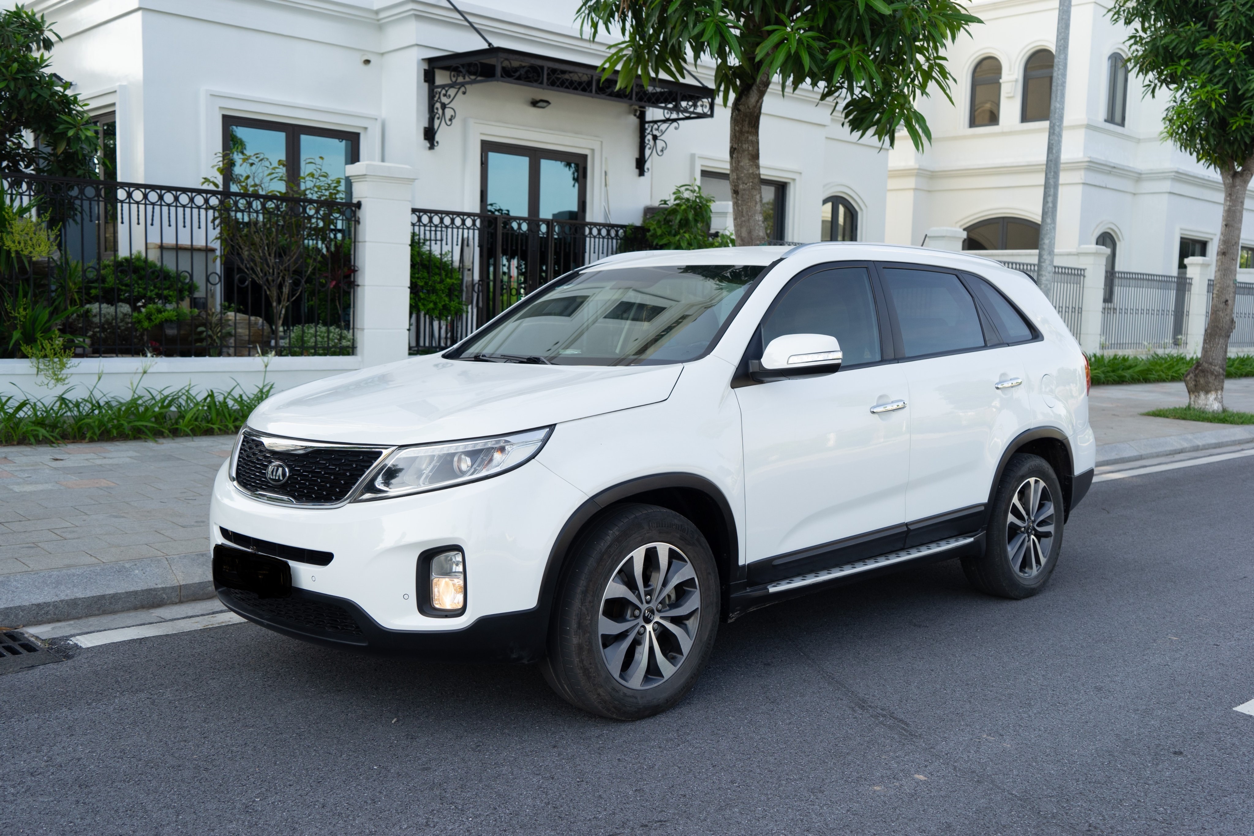 7 SEATS CAR RENTAL - KIA SORENTO